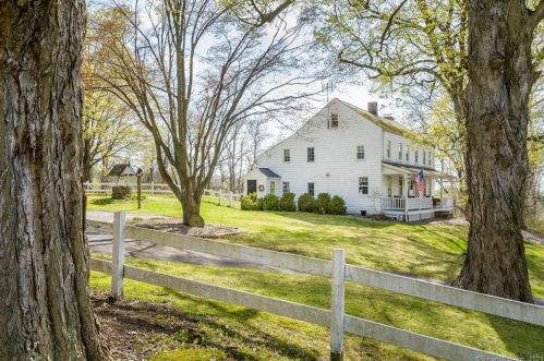 57 Obtuse Hill Rd, Brookfield Center, CT 06804-3038