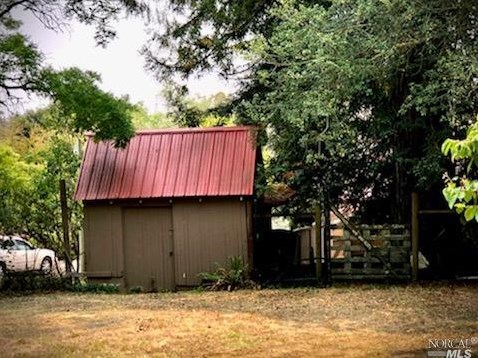 3431 Burnside Rd, Sebastopol CA  95472-9139 exterior