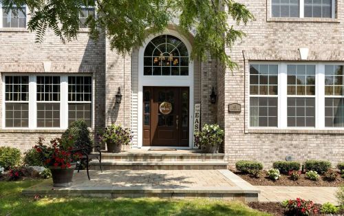 45 Pinehurst Dr, Mount Sinai, NY 11766-3421