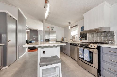 208 Cv Vw Dr, Chita TX  75862-8446 exterior