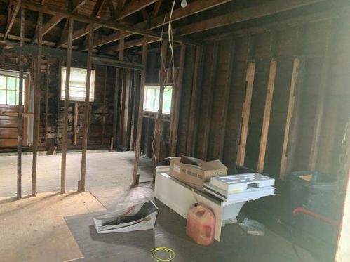 215 University St, Verona, PA 15147-3740