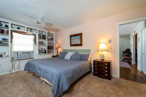 13 Dennison Rd, Essex CT  06426-1352 exterior