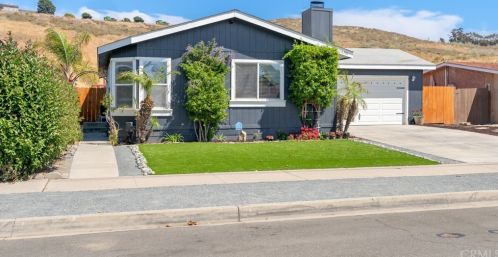 3501 Las Vegas Dr, Oceanside, CA 92054-3813