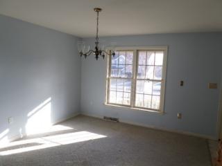 6 Lion Ln, Bordnersville, PA 17038-9423