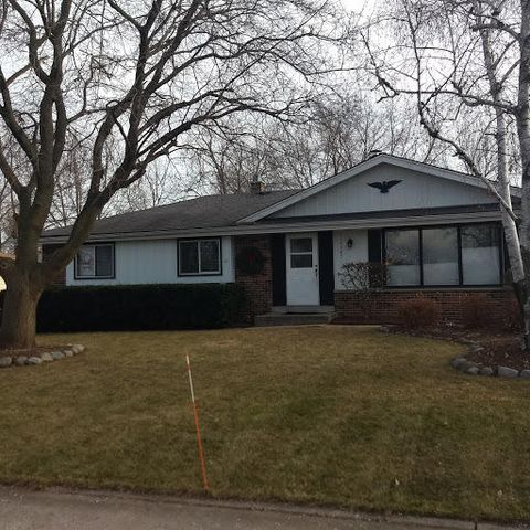 10385 Sylvia St, Milwaukee, WI 53224-2620