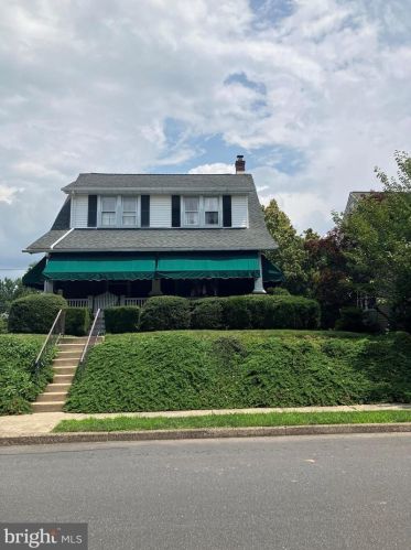 435 Mount Vernon St, Lansdale, PA 19446-3509