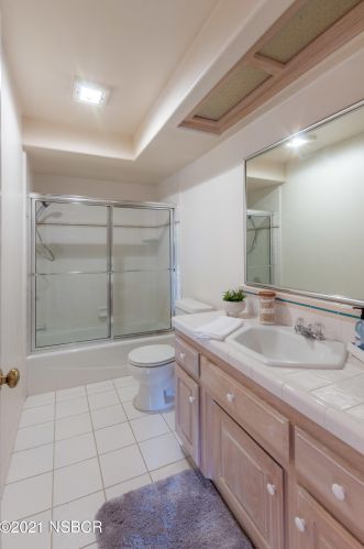 4621 Woodmere Rd, Santa Maria CA  93455-6680 exterior