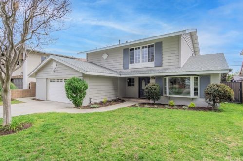 10512 Casanes Ave, Downey, CA 90241-2913