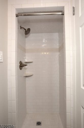 192 Goffle Hill Rd, Paterson NJ  07506-3212 exterior