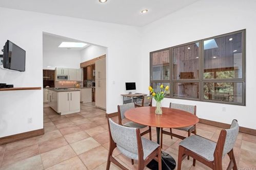 3 Banks Hill Rd, Pleasantville NY  10570-2453 exterior