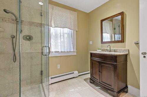 59 Orchard Ridge Rd, Chappaqua NY  10514-2731 exterior