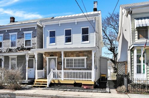 17 Liberty St, Schuylkill Haven, PA 17972-1701