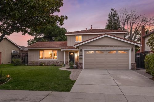 759 Sweetbay Dr, Sunnyvale, CA 94086-8351