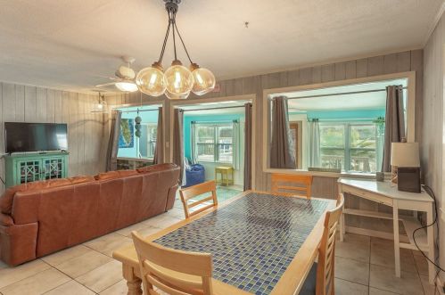 441 Gulf Beach Dr, Saint George Island FL  32328-2811 exterior