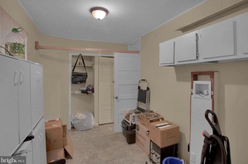 2001 Derry St, Harrisburg PA 17111-1643 exterior