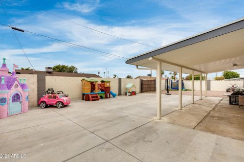 3741 Cactus Wren Dr, Phoenix AZ 85051-8186 exterior