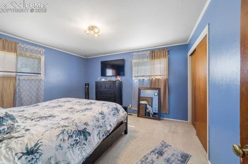 1626 Alexander Cir, Pueblo CO 81001-2002 exterior