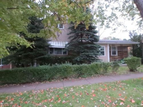 207 Catherine St, Medina, NY 14103-1158