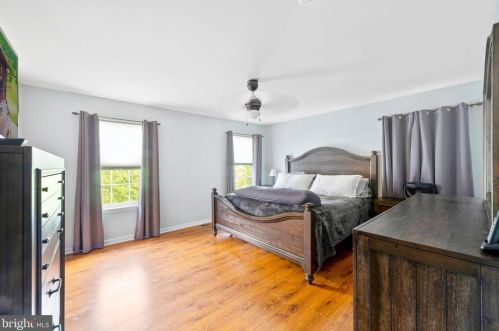 20 Birmingham Dr, Columbus NJ  08022-2342 exterior