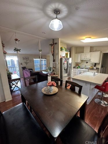 211 Beach Blvd, Anaheim, CA 92801-6137