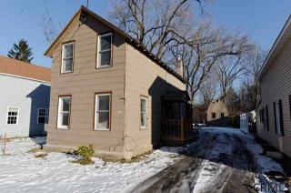 29 Main St, Reidsville, NY 12186-9206