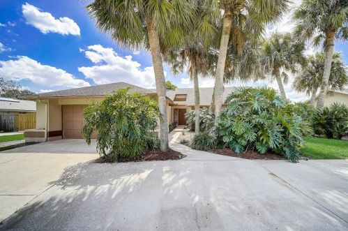 7612 Orange Tree Ln, Orlando, FL 32819-4618