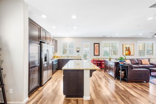 5284 Gramercy Cir, Fairfield CA  94533-6680 exterior