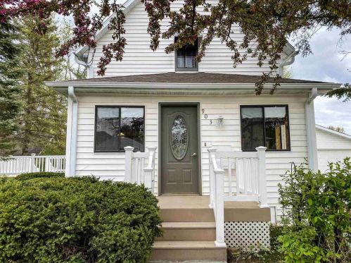 903 Peach Ave, Marshfield, WI 54449-2329