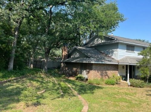1200 Cliffwood Rd, Euless, TX 76040-5940