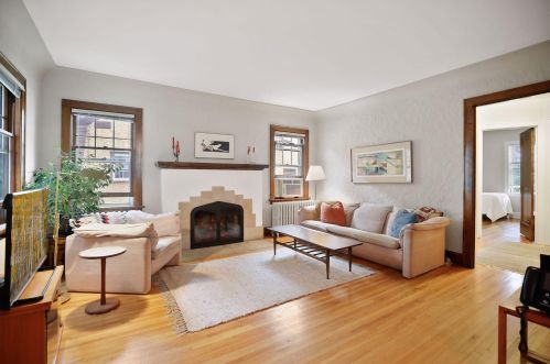 1452 Eleanor Ave, Saint Paul, MN 55116-2231
