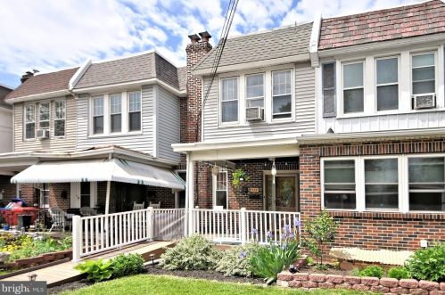 557 Broad St, Souderton, PA 18964-1217