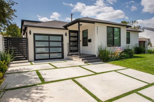 5861 Encino Ave, Van Nuys, CA 91316-1220