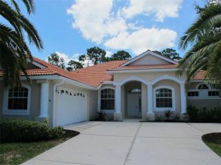 7469 Featherstone Blvd, Sarasota, FL 34238-4394
