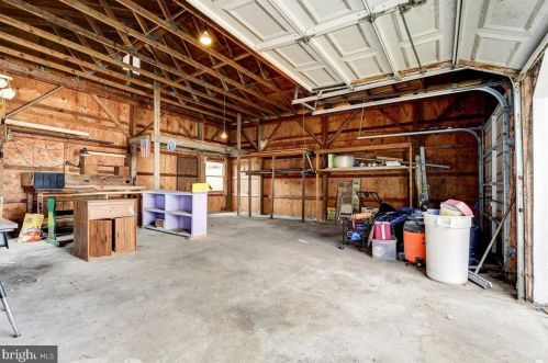 305 Shawnee Trl, Browns Mills NJ  08015-6119 exterior