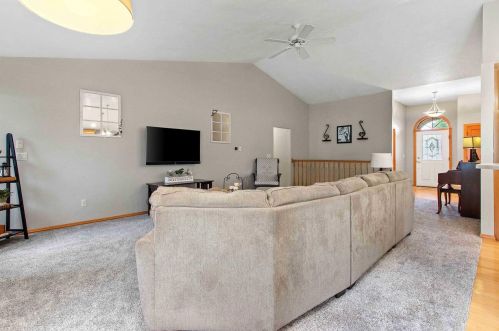 2722 Teresa Dr, Green Bay WI  54311-5586 exterior