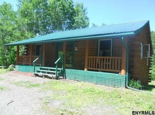 2007 Oaks Rd, Argyle, NY 12809-1748