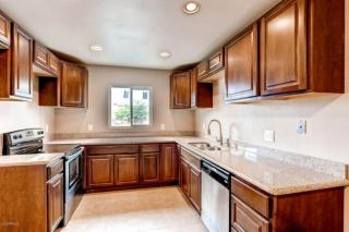 8243 26th St, Phoenix AZ  85050-1906 exterior