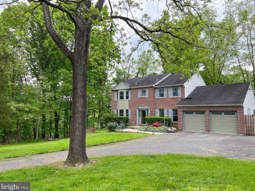 1932 Gravel Pike, Perkiomenville, PA 18074-9694