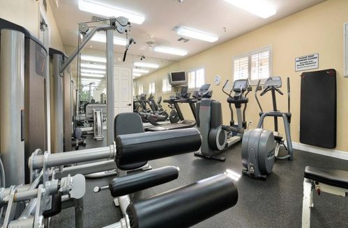 401 Bayfront Pl, Naples FL  34102-6455 exterior