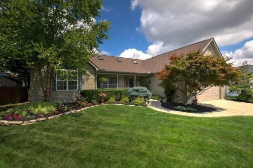 2330 Ziner Cir, Darbydale, OH 43123-4813
