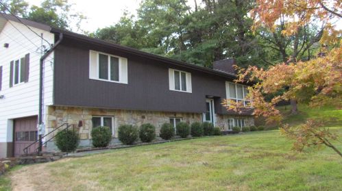18 Tanglewood Dr, New Hamburg, NY 12590-1222