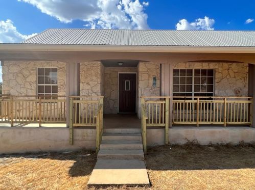 1700 Indian Springs Rd, Georgetown TX  78633-4910 exterior