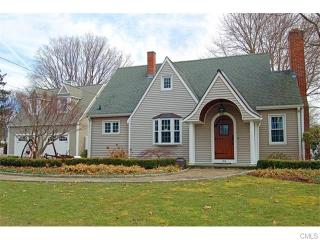 38 Flint St, Bridgeport, CT 06611-3026