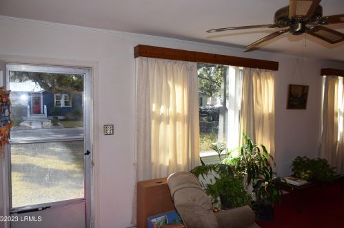 903 Emmons St, Beaufort, SC 29902-4005