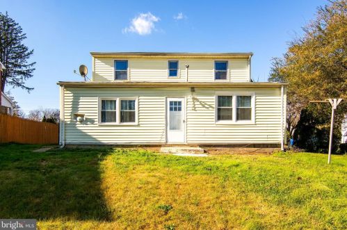 3143 Annandale Rd, Falls Church VA  22042-4243 exterior