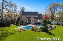 55 Chestnut St, Mount Sinai NY  11766-2326 exterior