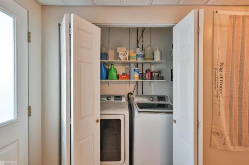 2440 Gillian Ln, Easton PA  18040-5819 exterior