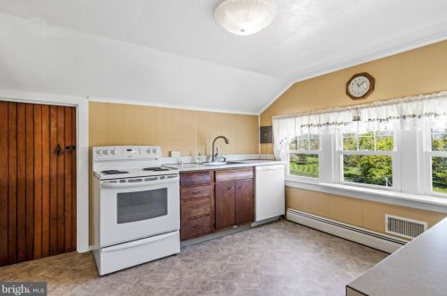 123 Old Kennett Rd, Kennett Sq PA  19348-2631 exterior