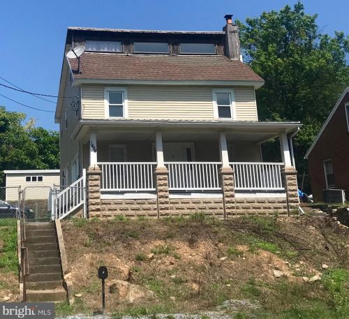 1494 Mauch Chunk Rd, Palmerton, PA 18071-5546