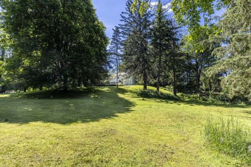 21 Chestnut St, Rhinebeck NY  12572-1501 exterior